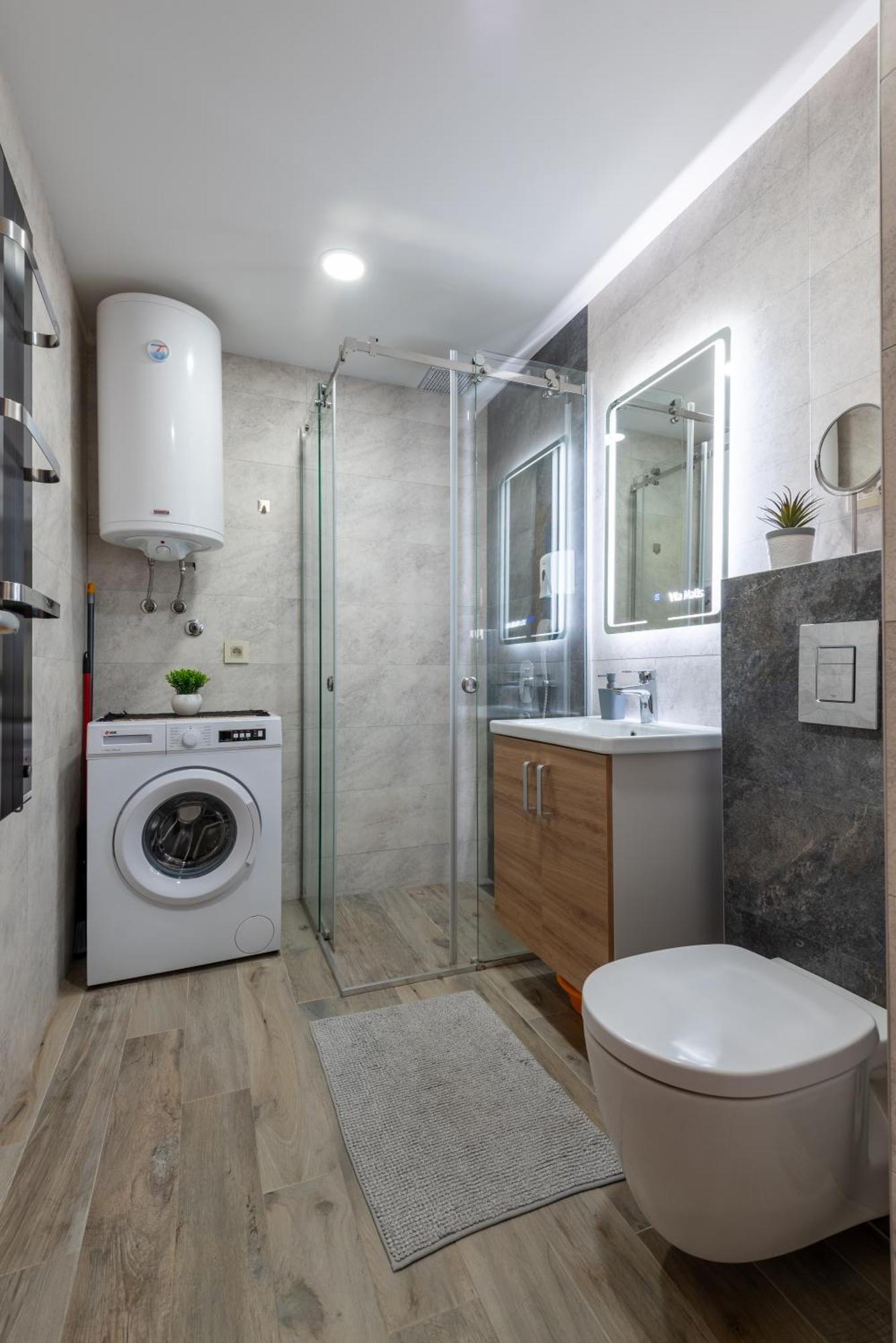 Apartament Pin *